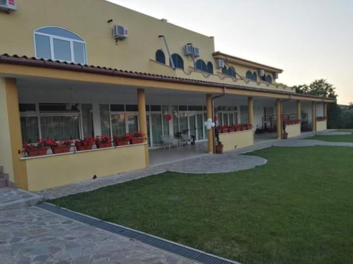 Agriturismo "Lo Zafferano" Aprilia Extérieur photo
